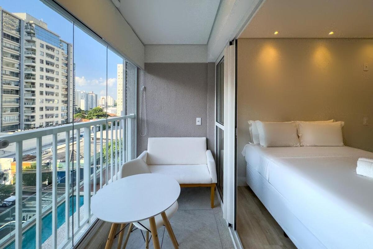 Just Brooklin, A Smart, Modern Space